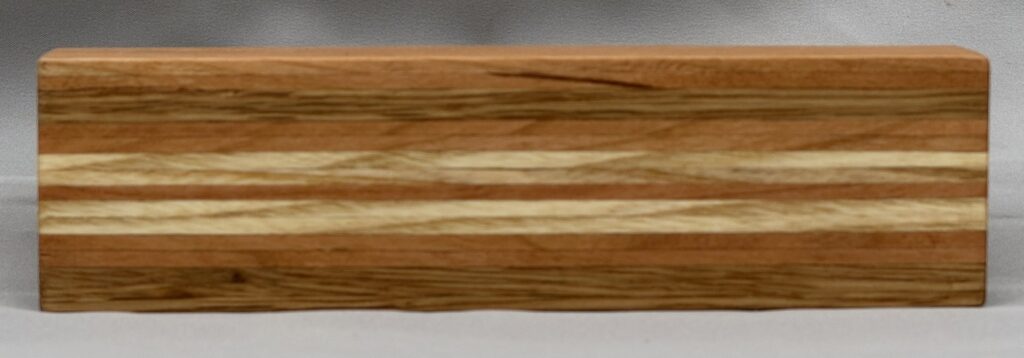 Cherry / Oak / Cherry / Ash / Cherry laminated rocker blade (recommended)